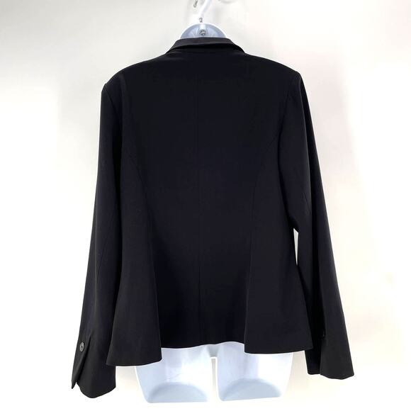 LANE BRYANT Black Knit Button Front Notched Collar Blazer Jacket 14 - Picture 3 of 10